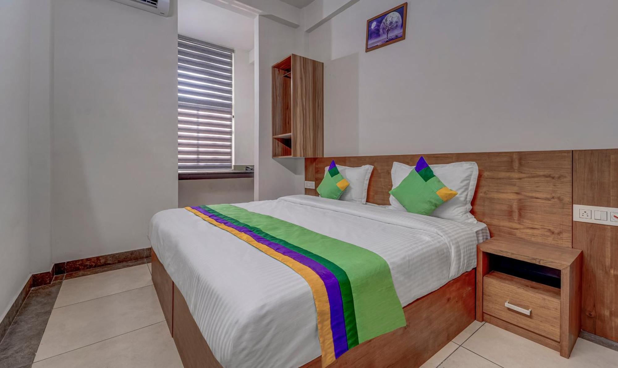 Treebo Regalia Inn Civil Station Kalpatta Zewnętrze zdjęcie